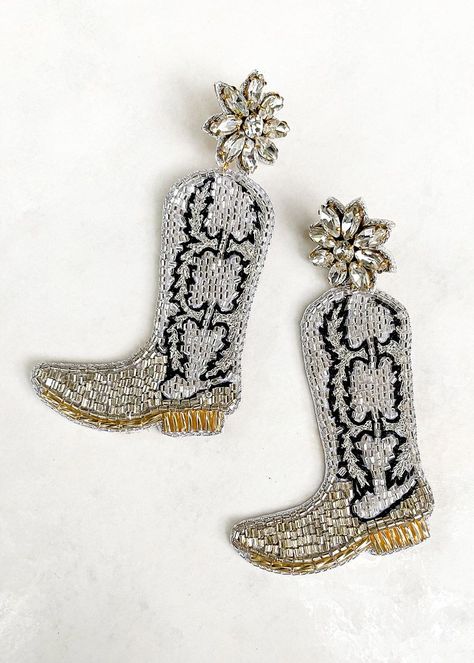 The Chicks Concert, Kacey Musgraves Concert, Greta Van Fleet Concert, Cowboy Boot Earrings, Boot Earrings, Botas Cowboy, Queen Earrings, Country Music Concerts, Modern Cowgirl