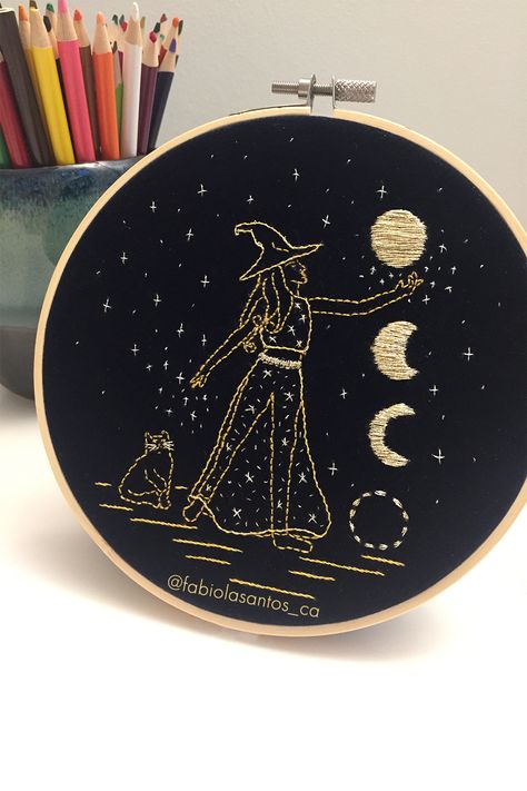 Mystical witch spreading magic along with her kitty cat. Embroidery work using metallic thread. 

#embroidery #bordado #manual #creative #criativo #craft #gold #handmade #mystical #mystic #witch #aesthetic #halloween #moon #phases #cat #magic #kitty #inspiration #ideas #decoration #diy  #idea Witch Embroidery Ideas, Spiritual Embroidery, Witch Aesthetic Halloween, Witchy Embroidery, Watercolour Embroidery, Witch Embroidery, Embroidery Theme, Cat Magic, Hand Embroidery Ideas