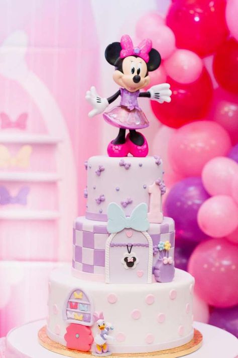 Minnie Mouse Birthday Party Ideas | Photo 18 of 30 | Catch My Party Minnie Boutique, Minnie Mouse Birthday Cake, Minnie Mouse Birthday Theme, Minnie Mouse Birthday Party Ideas, Rodjendanske Torte, Mouse Birthday Cake, Minnie Mouse Theme Party, Minnie Mouse Cookies, Minnie Mouse Birthday Party Decorations