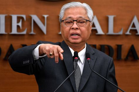 Scandal-plagued Malaysian party poised to win PM race Perdana Menteri Malaysia, Mahathir Mohamad, Support Letter, University Of Nottingham, Super Yachts, Board Of Directors, Business Person, Party Looks, Kuala Lumpur