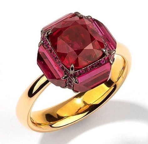 18k yellow gold ring is set with one cushion shaped Burma ruby weighing 3.38 cts and four cushion shaped rubies weighing 2.70 cts. ~ Glenn Spiro Glenn Spiro Jewellery, Glenn Spiro, Golconda Diamond, Flawless Diamond, 18k Yellow Gold Ring, Bling Rings, Fancy Color Diamonds, Yellow Gold Ring, Color Ring