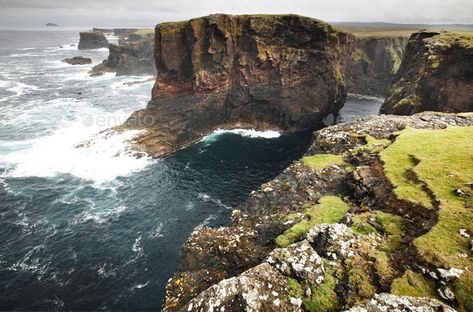 Scottish Aesthetic, Scottish Coastline, Shetland Islands Scotland, Scotland Travel Guide, Horizontal Landscape, Shetland Islands, Itinerary Planning, Scotland Uk, Scottish Islands