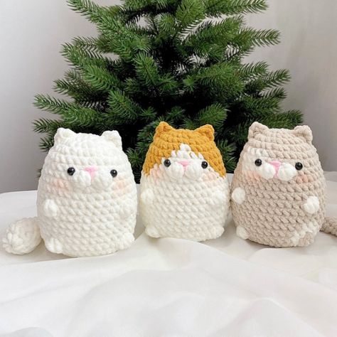 Katt Diy, Crafts 2024, Cat Crochet Pattern, Plushie Amigurumi, Chubby Cat, Cat Crochet, Bazaar Ideas, Crochet Cat Pattern, Adorable Crochet