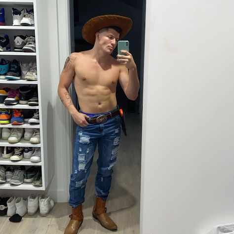 @ondreaz posted on their Instagram profile: “Woody off duty. There’s still a snake in my boot tho👢🐍” Snake In My Boot, Ondreaz Lopez, Tiktok Boys, Types Of Guys, A Snake, Hottest Pic, Future Boyfriend, Perfect Man, Off Duty