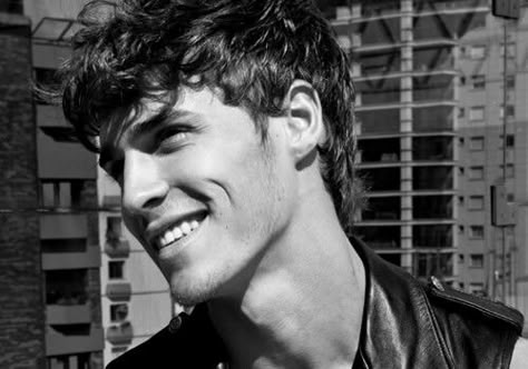 lucas medeiros. Ahhh guys with dimples Men With Dimples Aesthetic, Dimples Guy Aesthetic, Guys With Dimples Aesthetic, Dimples Men Smile, Dimples On Guys, Men With Dimples Smile, Dimple Boy Smile, Man Dimples, Men Dimples