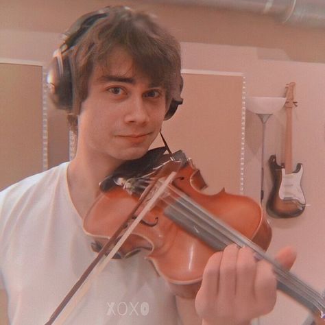 Alexander Ryback, Caption Ideas, Sometimes I Wonder, Violinist, Run Out, Steven Universe, Celebrity Crush, Violin, I Love Him