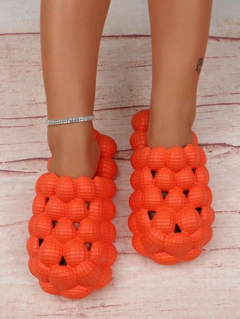 Bubble Slides: How to Style with Finesse – Svelte Magazine Orange Bubble Slides, Bubble Slides, Orange Bubbles, Slides Outfit, Fluffy Shoes, Way To Go, Clogs Shoes, Womens Clogs, Neon Orange