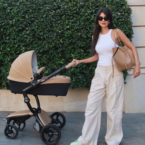 Iconic @aliceabdelaziz with the iconic mima xari in Latte 🤎 #sharemymima #mimakids #mimaxari #mimaxarilatte #mimastroller #stroller Mima Stroller, Mima Xari Stroller, Mima Xari, Baby Stroller, Baby Registry, Bassinet, Stroller, Baby Strollers, Turn Ons