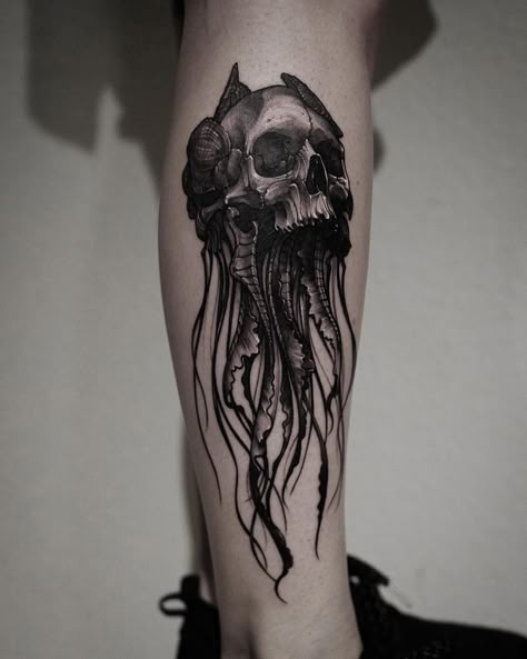 2024 Tattoo, 42 Tattoo, Animals Tattoo, Jellyfish Tattoo, Scary Tattoos, Theme Tattoo, Metal Tattoo, Creepy Tattoos, Floral Tattoo Sleeve