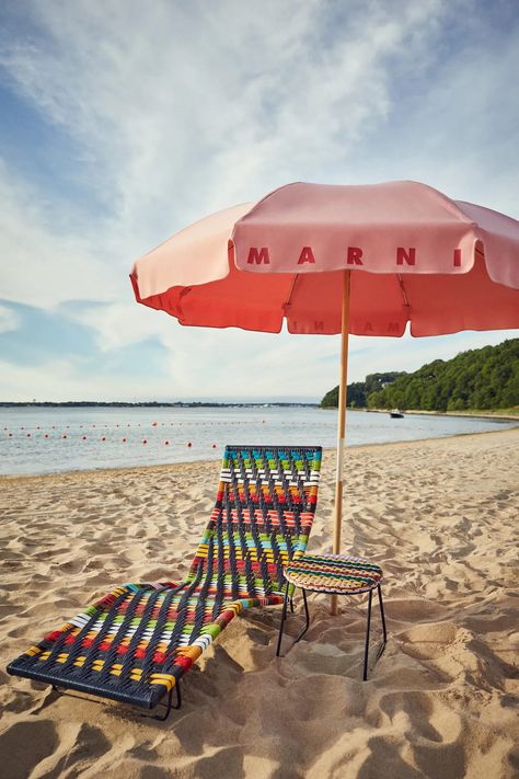 Beach Games, Shelter Island, Summer Getaway, Pink Beach, Beach Hotel, Beach Umbrella, Outdoor Umbrella, Sunset Beach, Beach Hotels