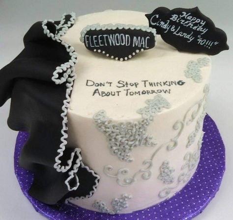 Fleetwood Mac Birthday Cake, Fleetwood Mac Jewelry, Fleetwood Mac Iconic Photos, Fleetwood Mac Shirt Vintage, Mac Cake, Fleetwood Mac Landslide, Cheese Party, Fleetwood Mac, Mac And Cheese