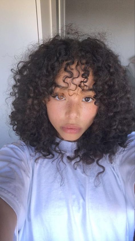 Haircut Trending, 3b Curly Hair, Women Haircut, 3b Hair, Funny Situations, Natural Curly Hair Cuts, Mixed Curly Hair, Natural Curly Hair, Cute Curly Hairstyles