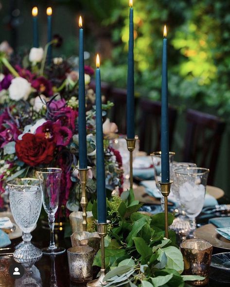 Classy Autumn, Fall Floral Centerpieces, Beauty And The Beast Wedding, Beast Film, Arranging Flowers, Thanksgiving Tablescape, Jewel Tone Wedding, Dripping Candles, Halloween Centerpiece