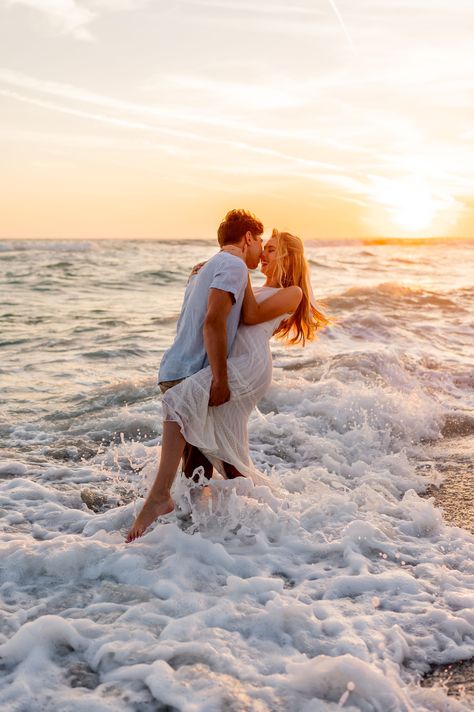 Venice Beach sunset engagement session with R.Weber Photo - capturing your fun and adventurous love story. Book your photoshoot with me and let's have some fun. Underwater Engagement Photos, Anniversary Picture Ideas Beach, Engagement Photos Curly Hair, Beachside Engagement Photos, Beach Wedding Anniversary Photoshoot, Fun Beach Couple Shoot, Love Story Poses Ideas, Beach Picture Inspo Couple, Engagement Pictures On Beach