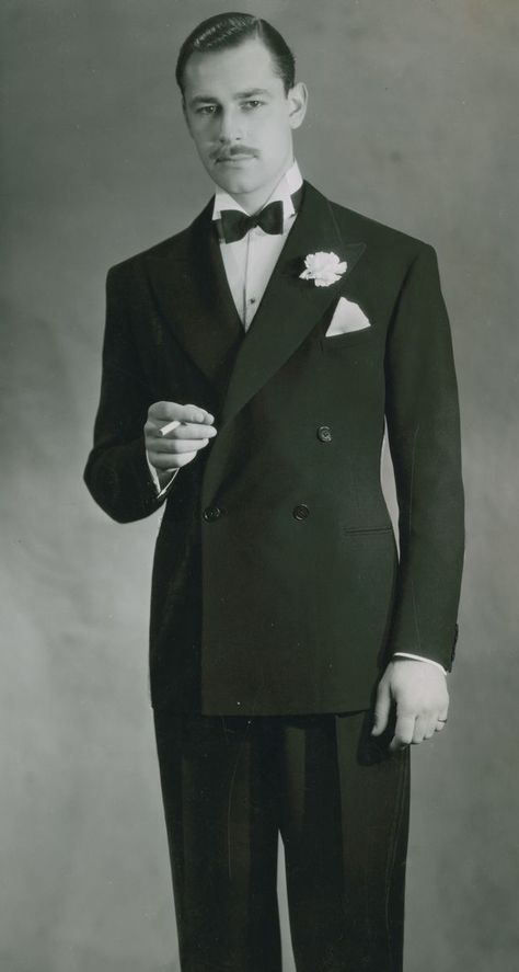 Hollywood Suits, 1950 Men, 1930s Men, Old Hollywood Fashion, Vintage Tuxedo, Double Breasted Tuxedo, 1950s Mens, Photographer Studio, Dinner Suit