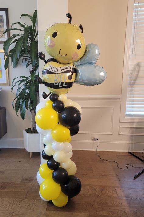 Bee Party Decorations, Bee Balloon, Bee Party, Spelling Bee, Balloon Columns, Balloon Decorations Party, Bee Theme, Balloon Decorations, Balloons