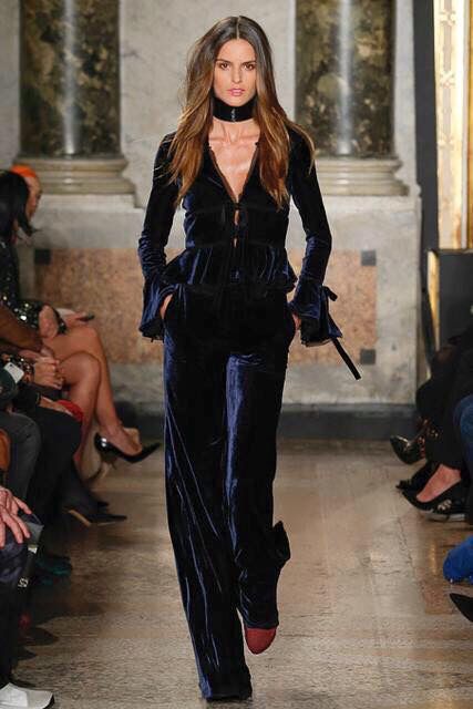 Emilio Pucci Madam Malkins, Dandy Look, Pucci Dress, Fall 2015 Style, Velvet Jumpsuit, Stefano Gabbana, Milano Fashion Week, Velvet Fashion, 가을 패션