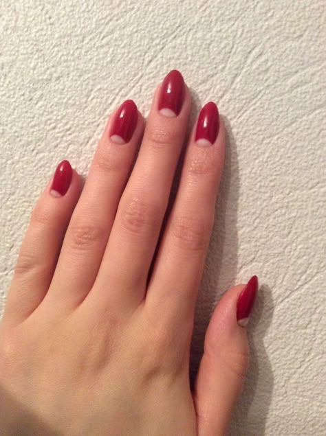 1940s Nails Half Moons, 50s Inspired Nails, 1930s Nails, 40s Nails, Dita Von Teese Nails, Vintage Nails 1950s, 1940s Nails, Dita Von Teese Hair, Dita Nails