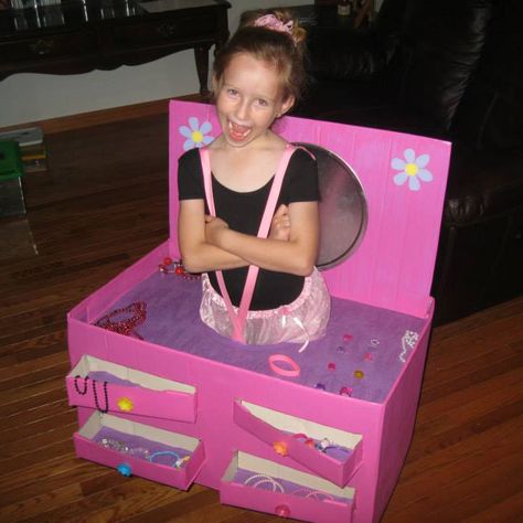 Ballerina Jewelry Box Costume, Boxing Halloween Costume, Ballerina Jewelry Box, Box Costumes, Homemade Costume, Costume Works, Jewerly Boxes, Homemade Halloween Costumes, Hallowen Costume