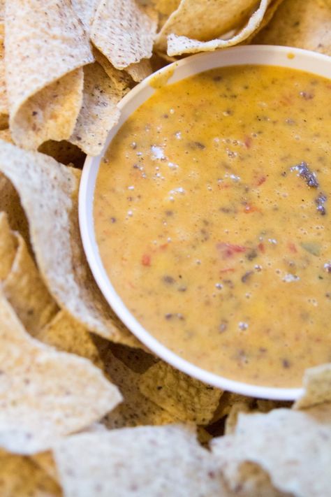 If you are having a tailgate or game day party this Venison Queso Dip is the best! Venison that doesn't taste like venison. Venison Dip, Venison Queso Dip, Venison Queso, Hot Cheese Dip Recipes, Hot Cheese Dip, Venison Meatloaf, Slow Cooker Venison, Venison Meat, Venison Stew