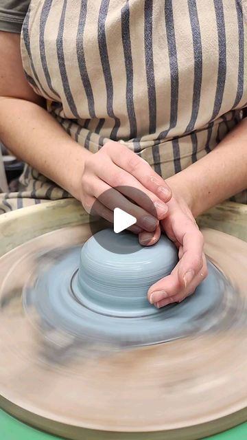 Porcelain Wheel Thrown Pottery, Throwing Clay Pottery Wheel, Pottery Videos Techniques, Wheel Pottery Ideas, Pottery Ideas Wheel Thrown, Pottery Wheel Projects, Wheel Thrown Pottery Ideas, Pottery Wheel Throwing, Throwing Pottery