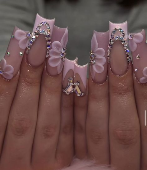 Pink Nails Spring, Sweet 16 Nails, Rhinestones Nails, Quince Nails, Quinceanera Nails, Spring Nails Ideas, Pink Quince, Cute Pink Nails, Long Acrylic Nail Designs