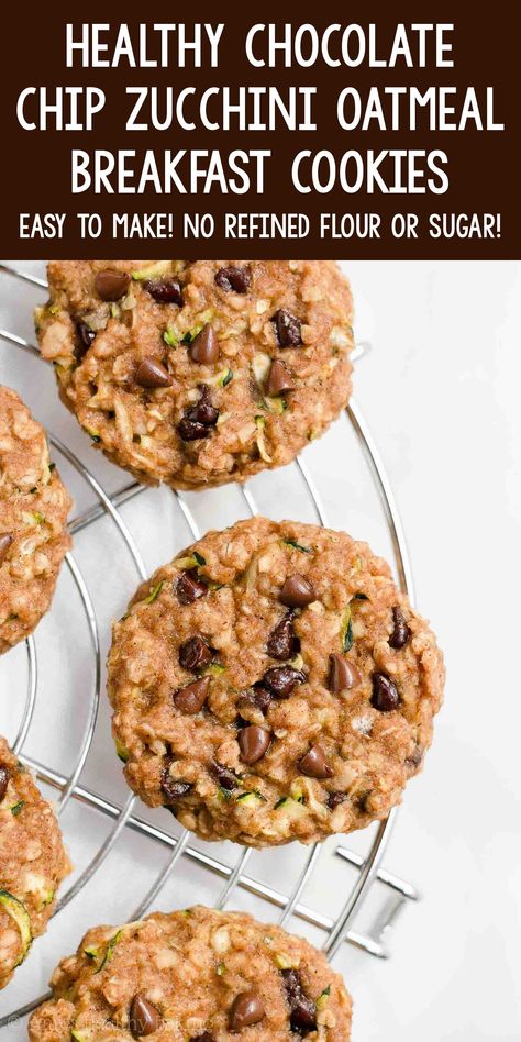 Healthy Chocolate Chip Zucchini Oatmeal Breakfast Cookies – soft, chewy & SO good! Really easy too! They're the BEST breakfast cookies! ♡ easy healthy breakfast cookies recipe. healthy breakfast cookies for kids. clean eating oatmeal breakfast cookies. Breakfast Cookies Gluten Free, Zucchini Breakfast, Zucchini Oatmeal, Galletas Keto, Cookies Sans Gluten, Cookies For Breakfast, Oatmeal Breakfast Cookies, Biscuits Diététiques, Breakfast Cookie Recipe