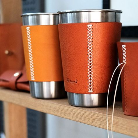 I made a leather cup sleeve at the request of a friend who loves camping. We used vegetable leather that changes to vintage as it is used. Cup Shapes, Coffee Cup Sleeves, Making Coffee, Vegetable Leather, Cup Sleeve, How To Make Coffee, Nutribullet Blender, Leather Goods, Leather Craft