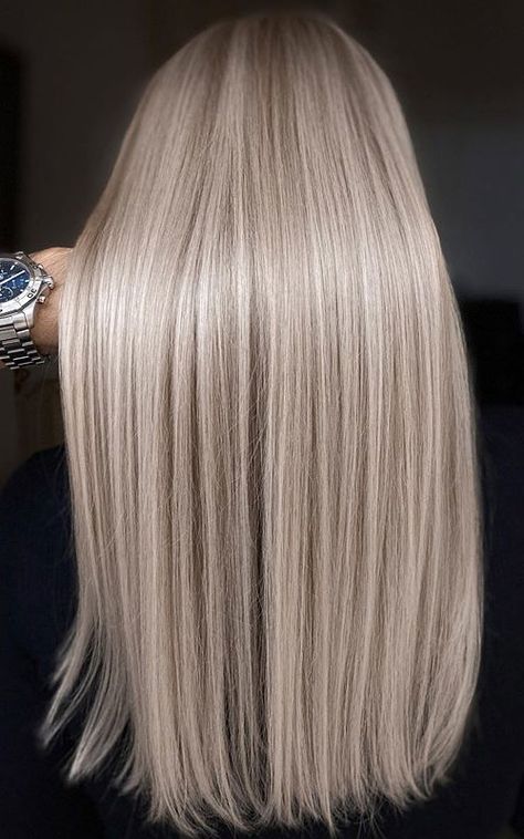 New Hair Color Ideas in 2020 for you to choose from Perfect Blonde Hair, Icy Blonde Hair, Dyed Blonde Hair, Ash Blonde Hair, Blonde Hair Inspiration, Blonde Hair Shades, Blonde Hair Looks, Blonde Hair With Highlights, Hair Shades