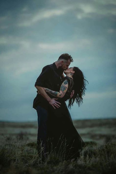 Black Clothes Engagement Photos, Dark Moody Couple Photography, Moody Fall Couple Photoshoot, Dark Fall Engagement Photos, Moody Anniversary Photos, Regal Engagement Photos, Cemetery Engagement Photos, Witchy Couple Photoshoot, Dark Wedding Photos