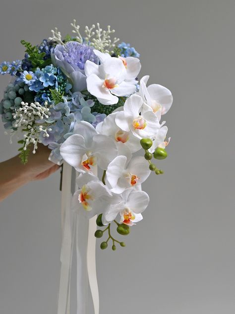 Orchid And Hydrangea Bouquet, Small Cascade Bouquet, White And Blue Flower Bouquet, Blue Orchid Wedding Bouquet, Bouquet White And Blue, Blue Orchid Bouquet, Orchid Centerpieces Wedding, Blue Flower Bouquet, Orchid Bridal Bouquets