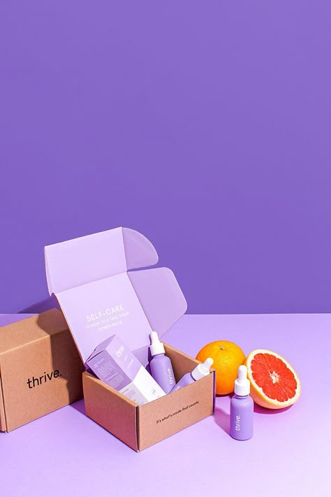 Thrive CBD: colourful product stills and lifestyle photography - Marianne Taylor Packaging Photoshoot, Serum Packaging, Photography Boxes, Lifestyle Product Photography, Ecommerce Packaging, Pr Kit, Packaging Photography, Box Photography, Product Shooting