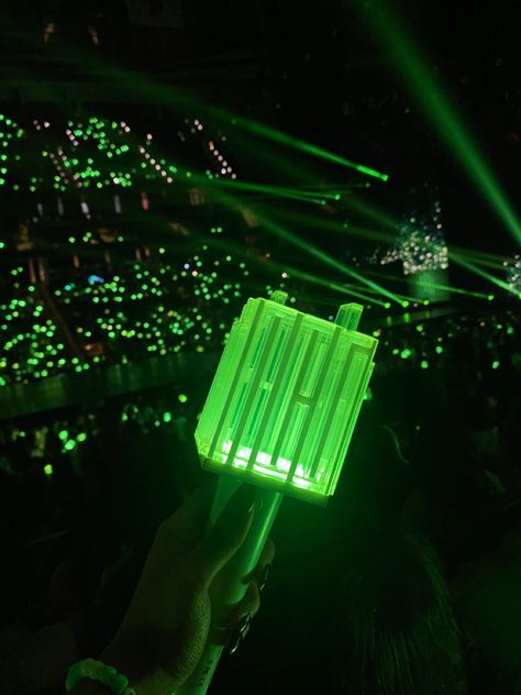 Nct Lightstick Aesthetic, Nct Lightstick, 2024 Manifestation, Kpop Lightsticks, Dream Concert, Manifestation Board, 2024 Vision, Mark Lee, Ig Story