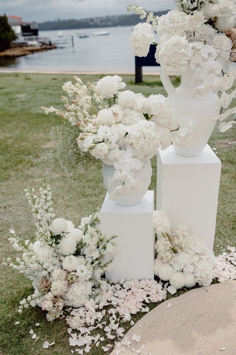 Modern Arbor Wedding, Non Floral Ceremony Decor, Floral Arrangement Wedding Ceremony, Florals On Pedestals, Aisle Floral Decor, Modern Wedding Aisle Decor, Modern Ceremony Decor, Ceremony Wedding Flowers, Wedding Pedestal Flowers