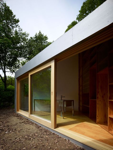 Love the idea of sliding glass doors in our small home - natural light and takes up less space! Muji House, Kenya Hara, Timber Sliding Doors, Door Alternatives, Window Doors, Wooden Sliding Doors, Prefab Houses, Big Doors, Side Return