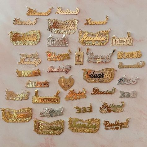 Gold Name Plate Necklace Mexican, Hispanic Gold Jewelry, Name Jewelry Personalized, La Gold Jewelry, Gold Name Necklace Latina, Cali Jewelry, Nameplate Jewelry, Nameplate Design, Gold Name Plate