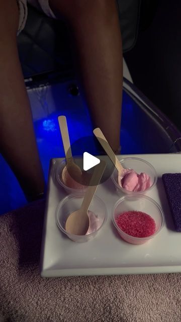 𝐁𝐋𝐈𝐍𝐆𝐄𝐃 𝐎𝐔𝐓 𝐁𝐘 𝐓𝐄𝐑𝐄 𝐋𝐋𝐂 ✨ on Instagram: "Watch me do a Luxe Jelly Pedi 🌟🫧🧼
.
.
.
#pedicure #bayareapedicures #haywardpedicures #bayarea #bayarealuxurypedicure #acrylictoes #prettyfeet #feetlovers #explore #bayareanailtech #bayareaacrylictoes #frenchtiptoes #frenchtips" Pedicure Pictures, French Tip Toes, Jelly Pedicure, Diy Pedicure, Toe Polish, Acrylic Toes, Foot Soak, Girl Things, Nail Tech