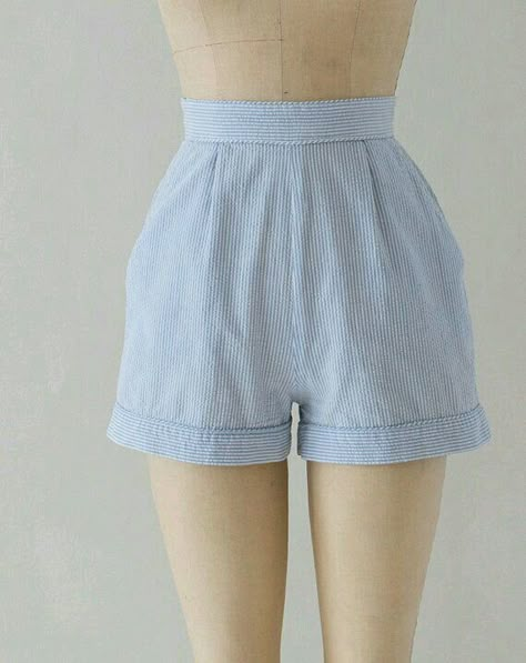 50s Shorts, 1990 Style, Vintage High Waisted Shorts, Vintage Ideas, Seersucker Shorts, High Waist Shorts, Vestidos Vintage, Vintage Shorts, Looks Vintage