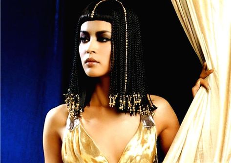 Cleopatra Egyptians Aesthetic, Ancient Egyptian Hairstyles, Egyptian Wig, Black Cleopatra, Cleopatra Hair, Cleopatra Wig, Egyptian Hairstyles, Hair Fancy, Black Cosplay Wig