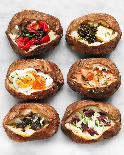 Baked Potato Loaded, Egg Boats Recipe, Cozy Bowls, Potato Loaded, Vegetarian Fall Recipes, Parmesan Baked Potatoes, Soup Hearty, Cauliflower And Broccoli, Baked Potato Bar