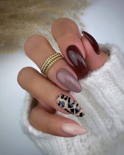 Discover the Top 29 Fall Nail Colors 2024: Season’s Best Trends Leopard Nail Designs, Cheetah Nail Designs, Cheetah Nails, Leopard Print Nails, Green Nail Designs, Cute Nails For Fall, Easy Nails, Her Nails, Leopard Nails