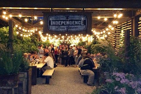 The Best Happy Hours, Drinks & Bars in Philadelphia Philadelphia Nightlife, Beer Garden Design, Beer Garden Ideas, Outdoor Beer Garden, Food Park, Pop Up Restaurant, Restaurant Patio, Pop Up Bar, Outdoor Cafe