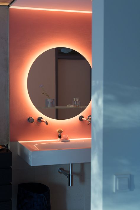 studio Thier&vanDaalen | lighting, furniture & interior accessories Light Behind Mirror, Studio Iris, Round Bathroom Mirror, Round Bathroom, Bathroom Hotel, Wooden Mirror Frame, Mirror Round, Elegant Mirrors, Beautiful Accessories