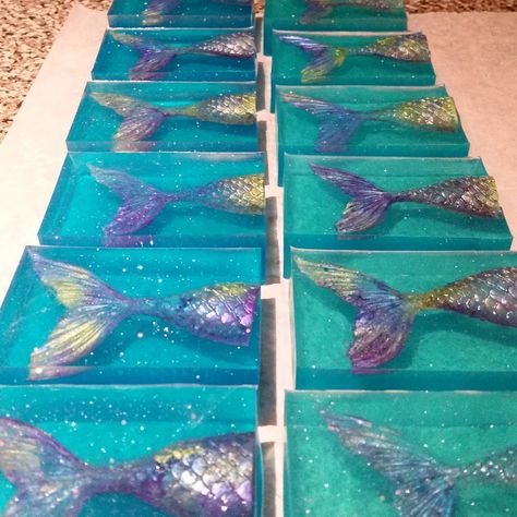 Mermaid Soap Melt And Pour, Mermaid Soap Diy, Geode Soap, Soap Loofah, Funny Soap, Homemade Goat Milk Soap, Mermaid Soap, Mp Soap, Soap Melt And Pour