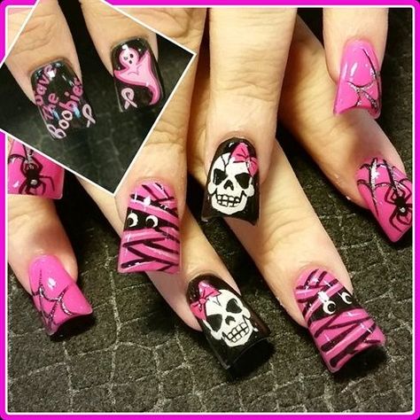 Awesome #Halloween nails! #notd #nailart #lbloggers #fbloggers #bbloggers Holloween Nails, Skull Nails, Holiday Nail Art, Halloween Nail Designs, Get Nails, Halloween Nail Art, Nail Art Galleries, Fabulous Nails, Cute Nail Designs