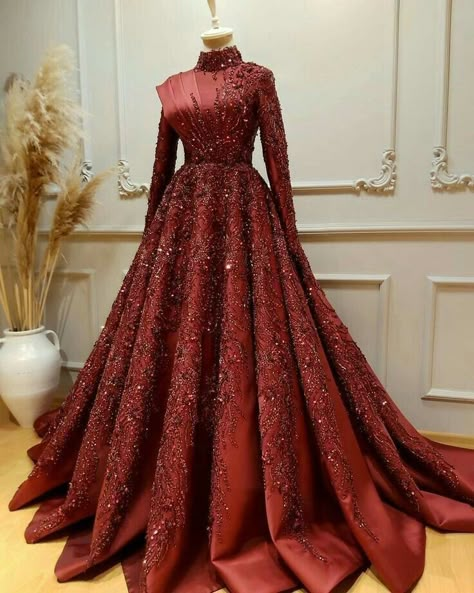 Fancy Dresses For Girls, Gown Dress Party Wear, Baju Kahwin, Dinner Gowns, Red Bridal Dress, Muslim Evening Dresses, Long Frock Designs, Bride Dress Simple, Modest Evening Dress