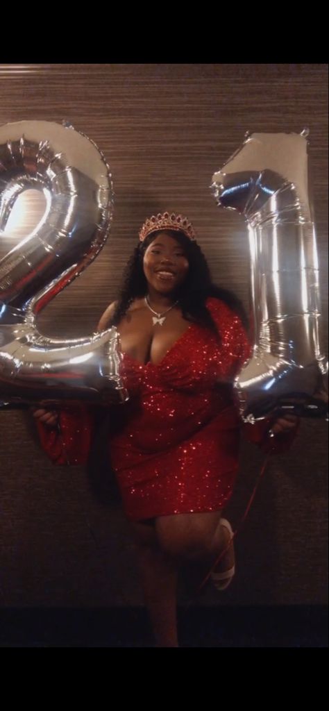 Sayana’s 21st Birthday in las vegas #balloons #baddie #sayana #21 #bratz #21stbirthday #baddiebirthday #glam #blackgirl #plussize #plus #plussizebaddie #vegas #lasvegas #fashionnova Baddie 21st Birthday, 21st Birthday, Bodycon Dress, Birthday