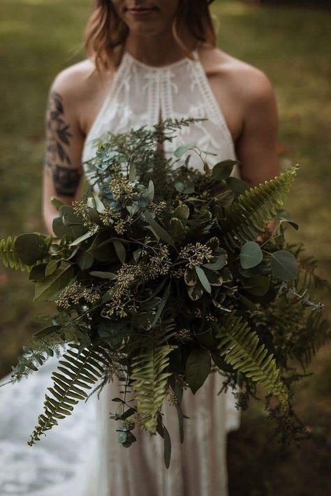 Flowers Winter Wedding, Foliage Bouquet, Greenery Wedding Bouquet, Flowers Winter, Green Wedding Inspiration, Cascading Bouquet, Forest Theme Wedding, Winter Wedding Bouquet, Enchanted Forest Wedding