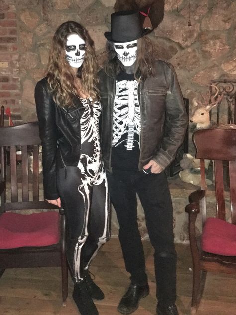 Couple Skeleton Costume for Halloween Skeleton Costume With Tutu, Skeleton Costume Couples, Couple Skeleton Costume, Skeleton Couple Costume, Halloween Costumes Skeleton, Mens Skeleton Costume, Skeleton Costume Diy, Couple Skeleton, Crazy Halloween Costumes