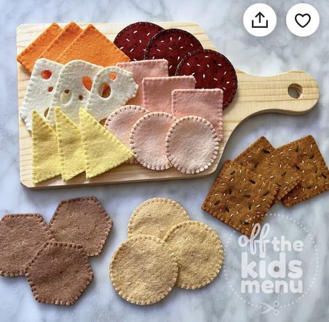 Felt Sausages Play Food, Felt Crackers, Felt Food Patterns Free Templates, Charcuterie Board Art, Felt Baby Toys, Felt Cheese, Diy Play Food, Diy Felt Food, Felt Food Patterns Free